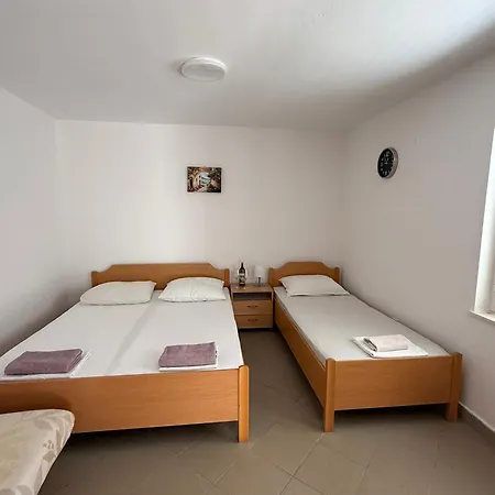 Vikendica Vidovic -lara